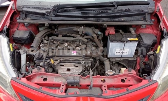 Nunua Ilio tumika Toyota Vitz Nyekundu Gari ndani ya Beitbridge nchini Matabeleland Kusini Nunua Ilio tumika Toyota Vitz Nyekundu Gari ndani ya Beitbridge nchini Matabeleland Kusini