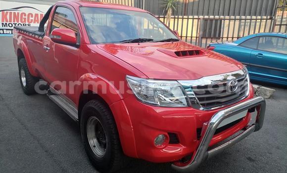 Tenga Tsaru Toyota Hilux Tsvuku Mota in Beitbridge in Matabeleland South