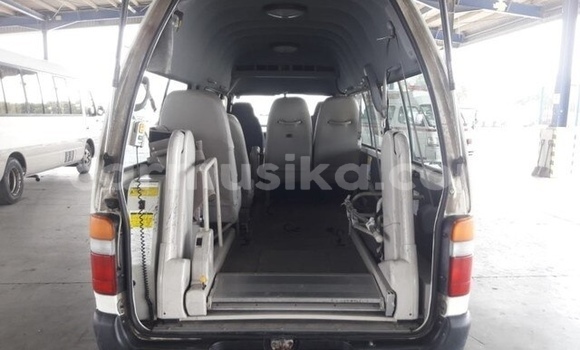 Acheter Occasion Voiture Toyota Hiace Blanc à Beitbridge, Matabeleland South Acheter Occasion Voiture Toyota Hiace Blanc à Beitbridge, Matabeleland South