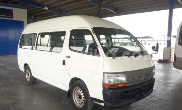 Acheter Occasion Voiture Toyota Hiace Blanc à Beitbridge, Matabeleland South Acheter Occasion Voiture Toyota Hiace Blanc à Beitbridge, Matabeleland South