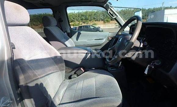 Nunua Ilio tumika Toyota Hiace Nyingine Gari ndani ya Beitbridge nchini Matabeleland Kusini Nunua Ilio tumika Toyota Hiace Nyingine Gari ndani ya Beitbridge nchini Matabeleland Kusini