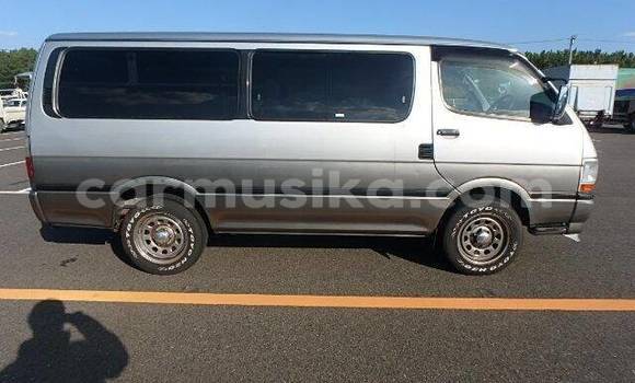 Nunua Ilio tumika Toyota Hiace Nyingine Gari ndani ya Beitbridge nchini Matabeleland Kusini Nunua Ilio tumika Toyota Hiace Nyingine Gari ndani ya Beitbridge nchini Matabeleland Kusini