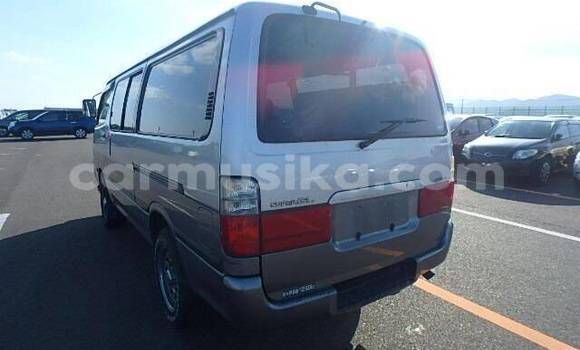 Nunua Ilio tumika Toyota Hiace Nyingine Gari ndani ya Beitbridge nchini Matabeleland Kusini Nunua Ilio tumika Toyota Hiace Nyingine Gari ndani ya Beitbridge nchini Matabeleland Kusini