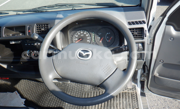 Acheter Occasion Voiture Mazda Bongo Autre à Beitbridge, Matabeleland South Acheter Occasion Voiture Mazda Bongo Autre à Beitbridge, Matabeleland South