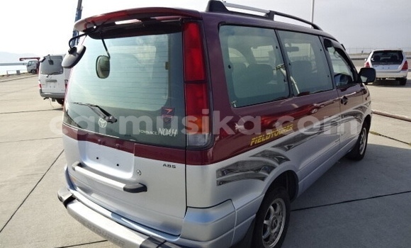 Tenga Tsaru Toyota Noah Zvimwe Mota in Beitbridge in Matabeleland South Tenga Tsaru Toyota Noah Zvimwe Mota in Beitbridge in Matabeleland South