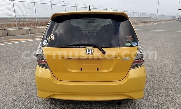 Nunua Ilio tumika Honda Fit Nyingine Gari ndani ya Beitbridge nchini Matabeleland Kusini Nunua Ilio tumika Honda Fit Nyingine Gari ndani ya Beitbridge nchini Matabeleland Kusini