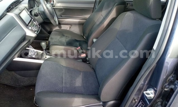 Buy Used Toyota Corolla Beige Car in Beitbridge in Matabeleland South Buy Used Toyota Corolla Beige Car in Beitbridge in Matabeleland South