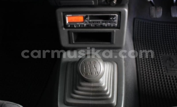 Tenga Tsaru Mazda B–series Bhuruu Mota in Beitbridge in Matabeleland South Tenga Tsaru Mazda B–series Bhuruu Mota in Beitbridge in Matabeleland South