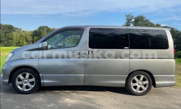 Tenga Tsaru Nissan Elgrand Zvimwe Mota in Beitbridge in Matabeleland South Tenga Tsaru Nissan Elgrand Zvimwe Mota in Beitbridge in Matabeleland South