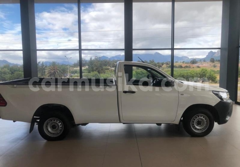 Big with watermark toyota hilux matabeleland south beitbridge 32449