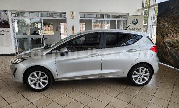 Acheter Occasion Voiture Ford Fiesta Gris à Belvédère, Harare Acheter Occasion Voiture Ford Fiesta Gris à Belvédère, Harare