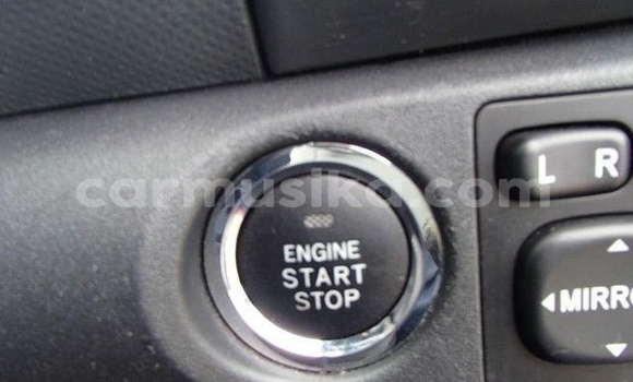 Buy Used Toyota Vitz Blue Car in Beitbridge in Matabeleland South Buy Used Toyota Vitz Blue Car in Beitbridge in Matabeleland South