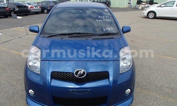 Buy Used Toyota Vitz Blue Car in Beitbridge in Matabeleland South Buy Used Toyota Vitz Blue Car in Beitbridge in Matabeleland South