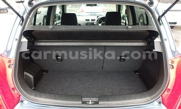 Buy Used Suzuki Swift Silver Car in Beitbridge in Matabeleland South Buy Used Suzuki Swift Silver Car in Beitbridge in Matabeleland South