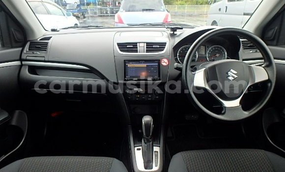 Buy Used Suzuki Swift Silver Car in Beitbridge in Matabeleland South Buy Used Suzuki Swift Silver Car in Beitbridge in Matabeleland South