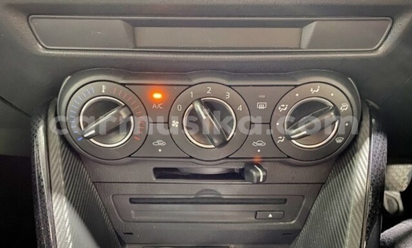 Buy Used Mazda 2 White Car in Beitbridge in Matabeleland South Buy Used Mazda 2 White Car in Beitbridge in Matabeleland South