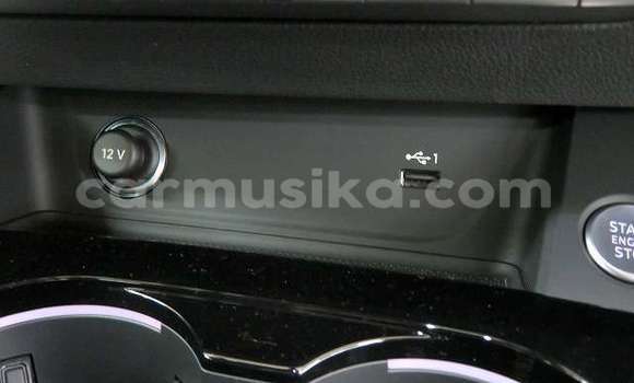 Acheter Occasion Voiture Audi A4 Rouge à Beitbridge, Matabeleland South Acheter Occasion Voiture Audi A4 Rouge à Beitbridge, Matabeleland South