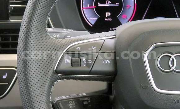 Acheter Occasion Voiture Audi A4 Rouge à Beitbridge, Matabeleland South Acheter Occasion Voiture Audi A4 Rouge à Beitbridge, Matabeleland South