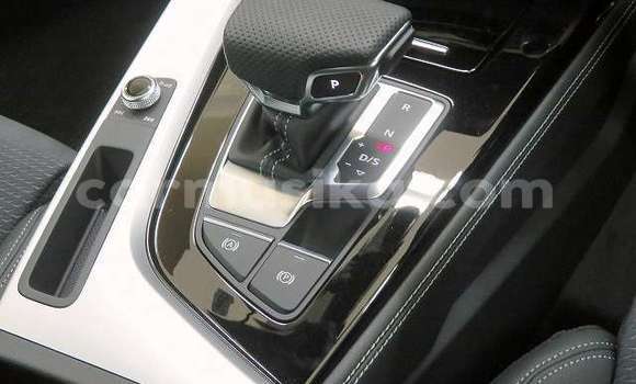 Acheter Occasion Voiture Audi A4 Rouge à Beitbridge, Matabeleland South Acheter Occasion Voiture Audi A4 Rouge à Beitbridge, Matabeleland South