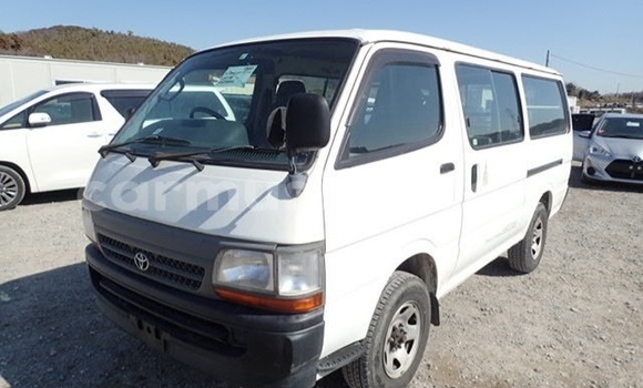 Tenga Tsaru Toyota Hiace Chena Mota in Beitbridge in Matabeleland South