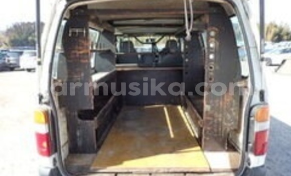 Acheter Occasion Voiture Toyota Hiace Blanc à Beitbridge, Matabeleland South Acheter Occasion Voiture Toyota Hiace Blanc à Beitbridge, Matabeleland South