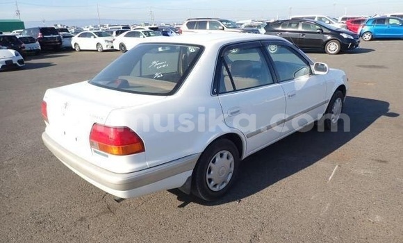 Acheter Occasion Voiture Toyota Corolla Blanc à Beitbridge, Matabeleland South Acheter Occasion Voiture Toyota Corolla Blanc à Beitbridge, Matabeleland South