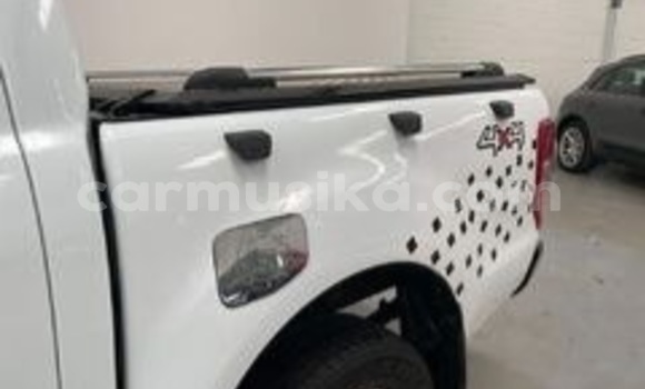 Acheter Occasion Voiture Ford Ranger Blanc à Beitbridge, Matabeleland South Acheter Occasion Voiture Ford Ranger Blanc à Beitbridge, Matabeleland South