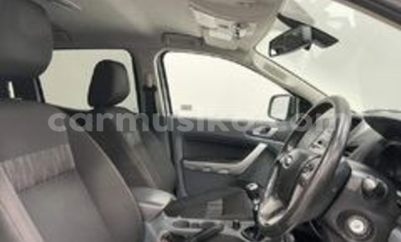 Acheter Occasion Voiture Ford Ranger Blanc à Beitbridge, Matabeleland South Acheter Occasion Voiture Ford Ranger Blanc à Beitbridge, Matabeleland South