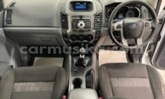 Acheter Occasion Voiture Ford Ranger Blanc à Beitbridge, Matabeleland South Acheter Occasion Voiture Ford Ranger Blanc à Beitbridge, Matabeleland South