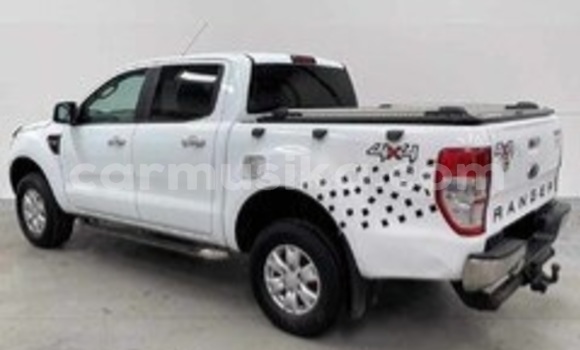 Acheter Occasion Voiture Ford Ranger Blanc à Beitbridge, Matabeleland South Acheter Occasion Voiture Ford Ranger Blanc à Beitbridge, Matabeleland South