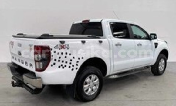 Acheter Occasion Voiture Ford Ranger Blanc à Beitbridge, Matabeleland South Acheter Occasion Voiture Ford Ranger Blanc à Beitbridge, Matabeleland South