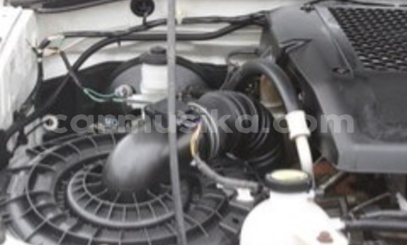 Nunua Ilio tumika Toyota Hilux Nyeupe Gari ndani ya Beitbridge nchini Matabeleland Kusini Nunua Ilio tumika Toyota Hilux Nyeupe Gari ndani ya Beitbridge nchini Matabeleland Kusini