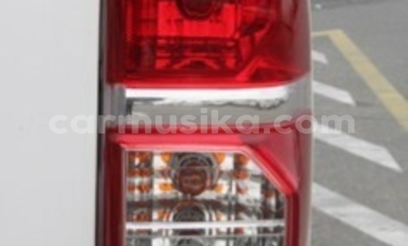 Nunua Ilio tumika Toyota Hilux Nyeupe Gari ndani ya Beitbridge nchini Matabeleland Kusini Nunua Ilio tumika Toyota Hilux Nyeupe Gari ndani ya Beitbridge nchini Matabeleland Kusini