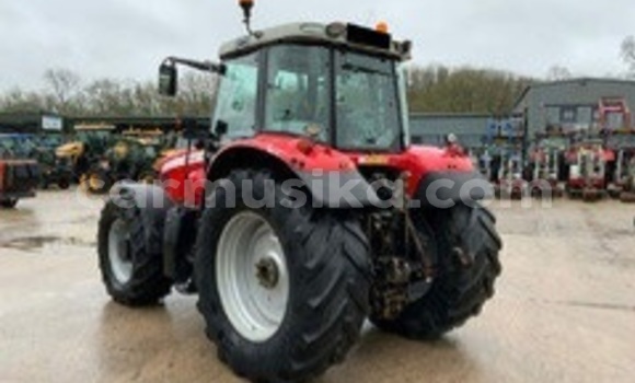 Acheter Import Utilitaire Hino 300 Rouge à Beitbridge, Matabeleland South Acheter Import Utilitaire Hino 300 Rouge à Beitbridge, Matabeleland South