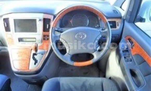 Acheter Occasion Voiture Toyota Alphard Blanc à Beitbridge, Matabeleland South Acheter Occasion Voiture Toyota Alphard Blanc à Beitbridge, Matabeleland South