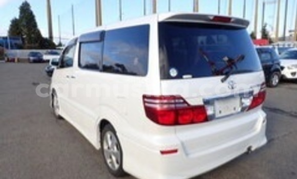 Acheter Occasion Voiture Toyota Alphard Blanc à Beitbridge, Matabeleland South Acheter Occasion Voiture Toyota Alphard Blanc à Beitbridge, Matabeleland South