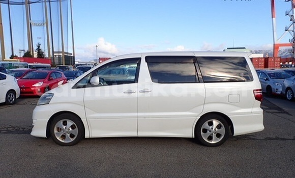 Acheter Occasion Voiture Toyota Alphard Blanc à Beitbridge, Matabeleland South Acheter Occasion Voiture Toyota Alphard Blanc à Beitbridge, Matabeleland South