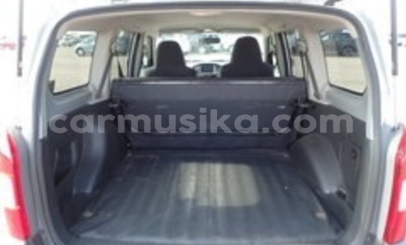 Acheter Occasion Voiture Toyota Probox Gris à Beitbridge, Matabeleland South Acheter Occasion Voiture Toyota Probox Gris à Beitbridge, Matabeleland South