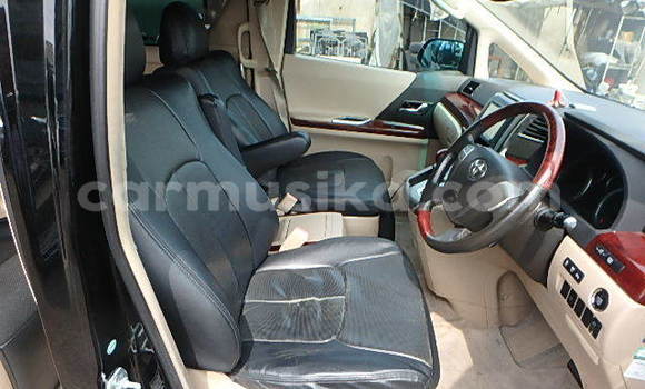 Tenga Tsaru Toyota Alphard Nhema Mota in Beitbridge in Matabeleland South Tenga Tsaru Toyota Alphard Nhema Mota in Beitbridge in Matabeleland South