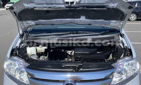 Buy Used Nissan Serena Silver Car in Beitbridge in Matabeleland South Buy Used Nissan Serena Silver Car in Beitbridge in Matabeleland South