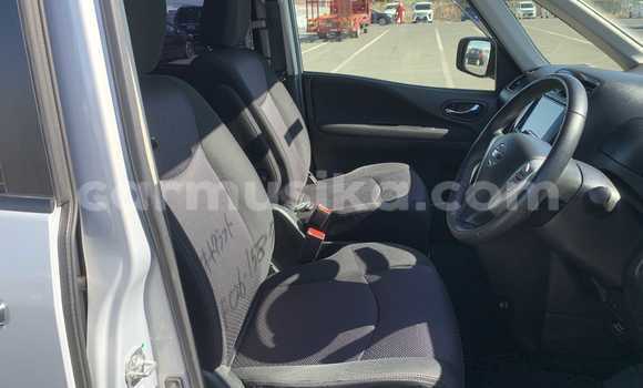 Buy Used Nissan Serena Silver Car in Beitbridge in Matabeleland South Buy Used Nissan Serena Silver Car in Beitbridge in Matabeleland South