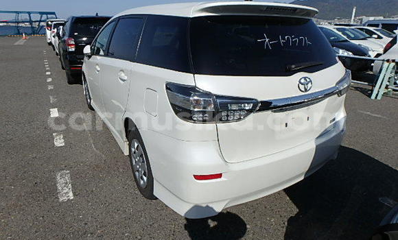 Buy Used Toyota Wish White Car in Beitbridge in Matabeleland South Buy Used Toyota Wish White Car in Beitbridge in Matabeleland South