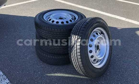 Tenga Tsaru Toyota Probox Zvimwe Mota in Beitbridge in Matabeleland South Tenga Tsaru Toyota Probox Zvimwe Mota in Beitbridge in Matabeleland South