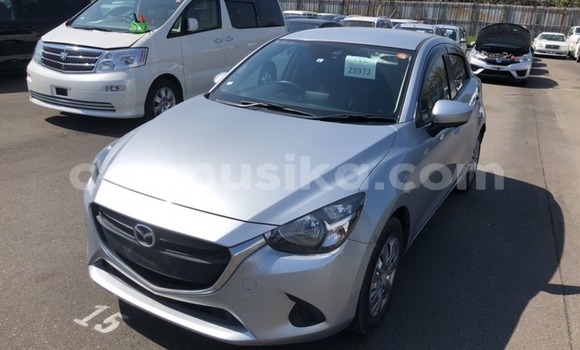 Nunua Ilio tumika Mazda Axela Fedha Gari ndani ya Beitbridge nchini Matabeleland Kusini Nunua Ilio tumika Mazda Axela Fedha Gari ndani ya Beitbridge nchini Matabeleland Kusini