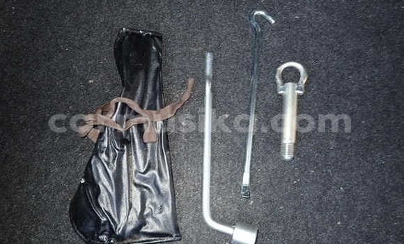 Buy Used Mazda Demio Silver Car in Beitbridge in Matabeleland South Buy Used Mazda Demio Silver Car in Beitbridge in Matabeleland South