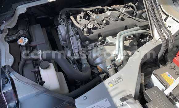 Buy Used Nissan Caravan Silver Car in Beitbridge in Matabeleland South Buy Used Nissan Caravan Silver Car in Beitbridge in Matabeleland South