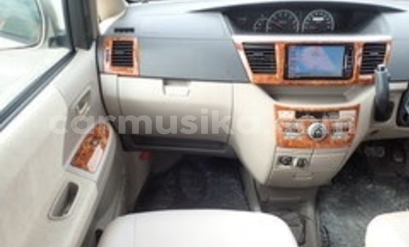 Acheter Occasion Voiture Toyota Noah Beige à Beitbridge, Matabeleland South Acheter Occasion Voiture Toyota Noah Beige à Beitbridge, Matabeleland South