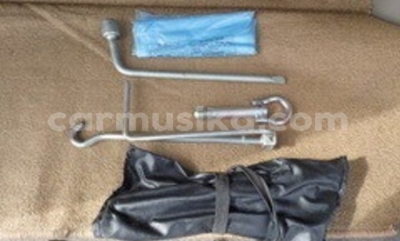 Acheter Occasion Voiture Toyota Noah Beige à Beitbridge, Matabeleland South Acheter Occasion Voiture Toyota Noah Beige à Beitbridge, Matabeleland South