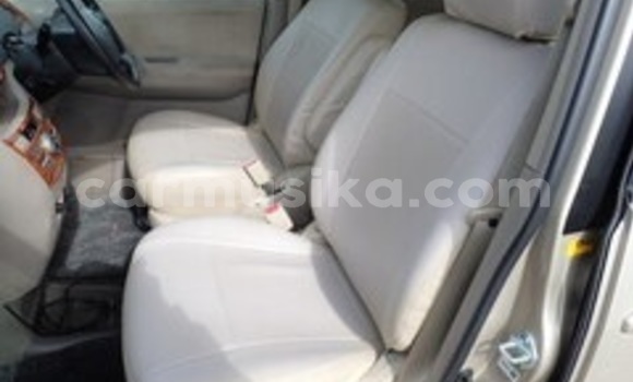 Acheter Occasion Voiture Toyota Noah Beige à Beitbridge, Matabeleland South Acheter Occasion Voiture Toyota Noah Beige à Beitbridge, Matabeleland South