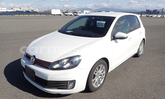 Nunua Ilio tumika Volkswagen Golf GTI Nyeupe Gari ndani ya Beitbridge nchini Matabeleland Kusini